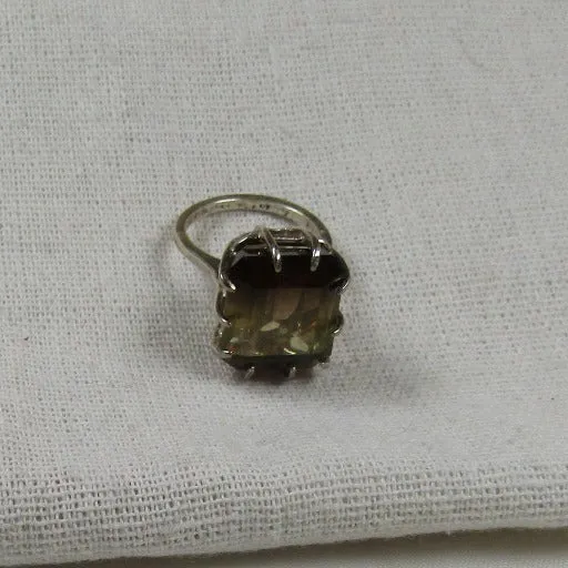 Bi-color Quartz Ring Size 8 Fashion Women's Ring Size 8