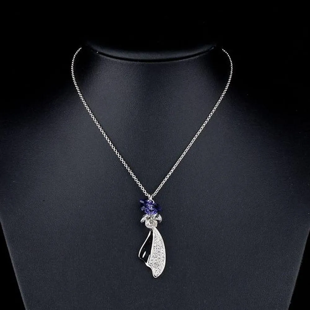 Machete Crystal Pendant Necklace KPN0038