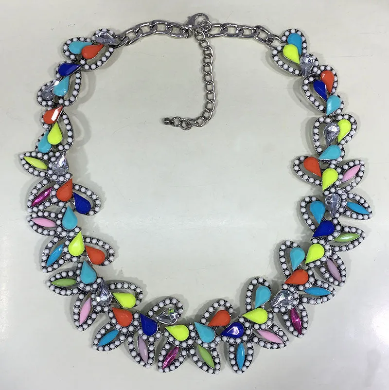 S Retro Leaf Necklace