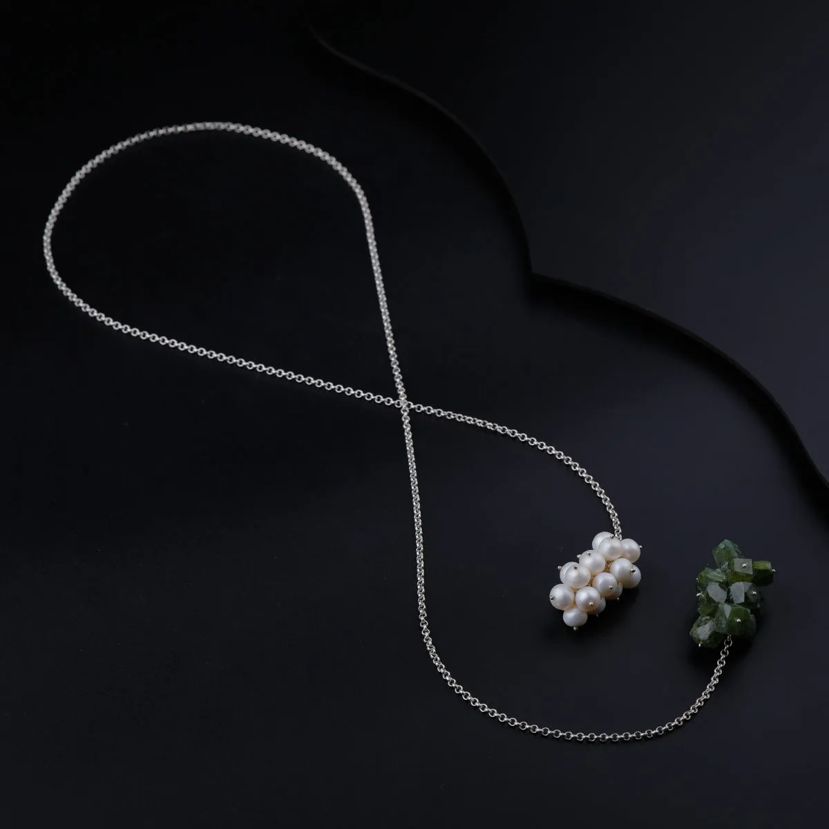 Silver Tie & Wear Necklace with Emerald and Pearls